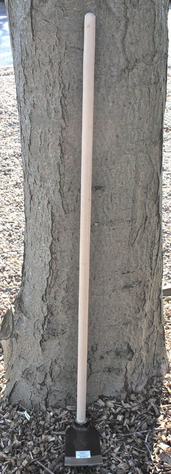Crocodile Medium Hoe 4" x 6" and 63cm Ash Handle, Allotment, Raised Beds