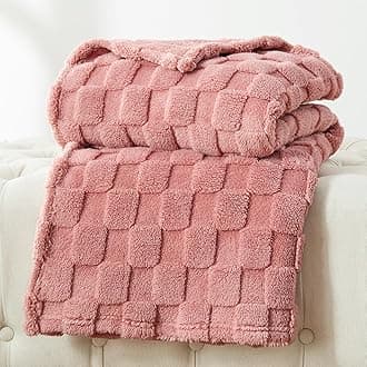BEDELITE Super Soft Throw Blanket for Couch and Bed, Lightweight Cozy Fluffy Decorative 3D Checkered Blanket, Warm and Fuzzy Fleece Blanket for Camping, Travel(Dusty Pink, 50"x60")